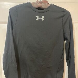 UNDER ARMOUR YOUTH FITTED COLD GEAR - Size large - long sleeve - Set of 2
